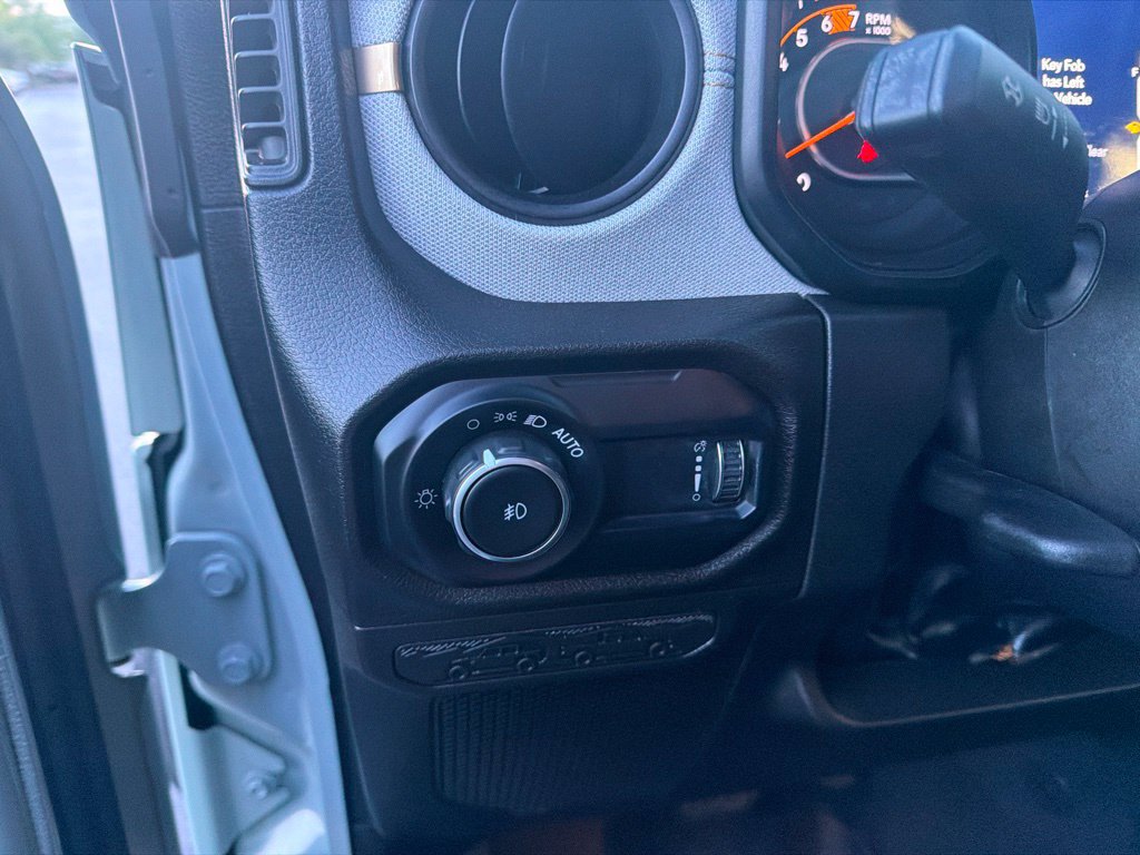 Used 2024 Jeep Wrangler Unlimited Sport AWD/4WD image 22