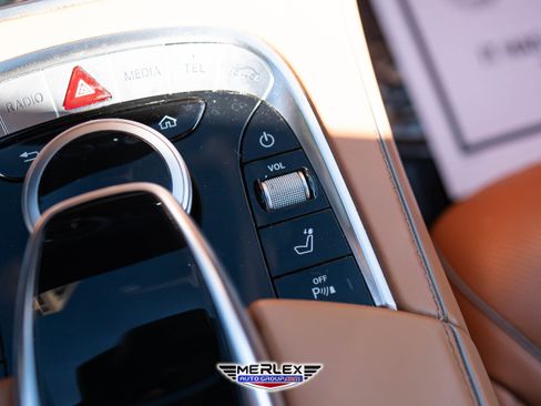 Used 2019 Mercedes-Benz S 560 4MATIC Sedan w/ Premium Package image 39