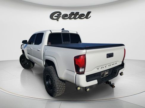 Used 2020 Toyota Tacoma SR w/ SR Convenience Package image 16