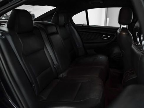Used 2015 Ford Taurus Limited FWD image 30