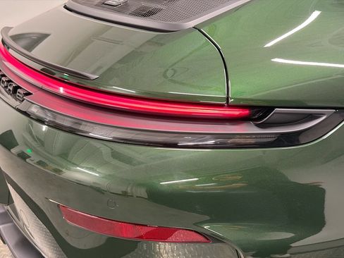 Certified 2026 Porsche 911 GT3 RWD image 32
