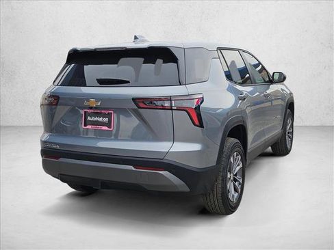 New 2026 Chevrolet Equinox LT w/ Convenience Package II image 2