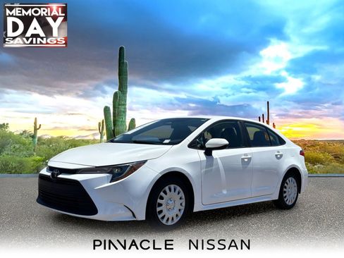 Used 2023 Toyota Corolla LE FWD image 1