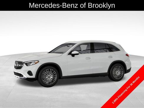 Certified 2025 Mercedes-Benz GLC 300 4MATIC image 37