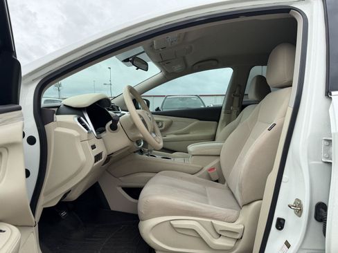 Used 2017 Nissan Murano S w/ Navigation Package FWD image 5