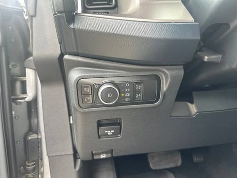 Used 2023 Ford Bronco Outer Banks w/ Sasquatch Package AWD/4WD image 18