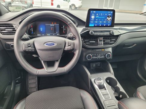 Used 2025 Ford Escape ST-Line AWD/4WD image 18