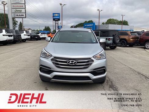Used 2017 Hyundai Santa Fe Sport AWD/4WD image 2