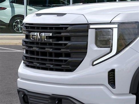 New 2025 GMC Sierra 1500 Elevation AWD/4WD image 13