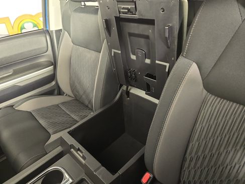 Used 2016 Toyota Tundra SR5 image 27