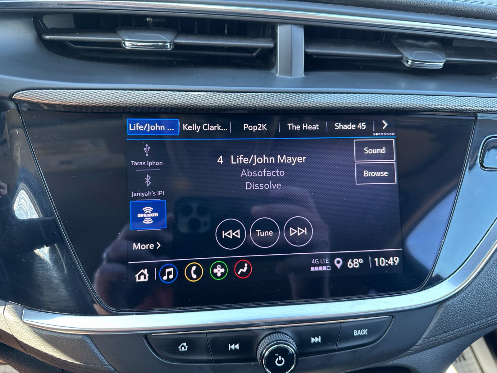 Used 2022 Buick Encore GX Select w/ Sport Touring Package FWD image 19