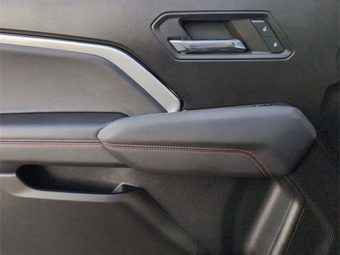 Used 2023 Chevrolet Colorado Z71 w/ Safety Package image 21