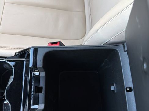 Used 2023 Jeep Grand Cherokee Limited w/ Black Appearance Package image 42