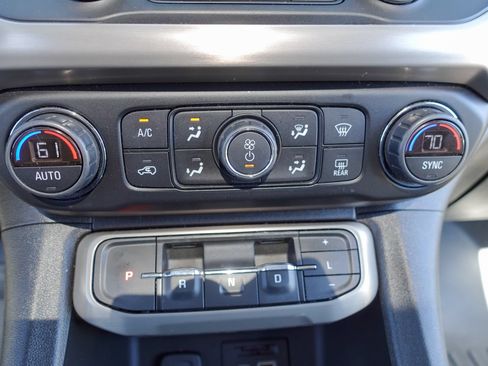 Used 2021 GMC Acadia Denali w/ Denali Ultimate Package AWD/4WD image 20