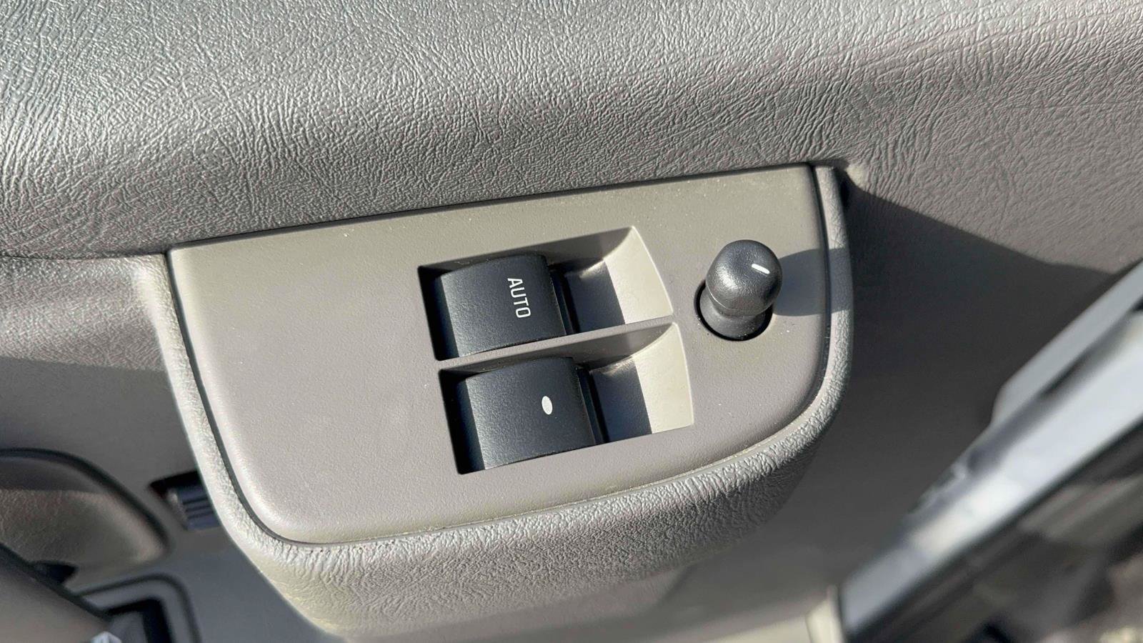 Used 2025 GMC Savana 2500 w/ Driver Convenience Package RWD image 13