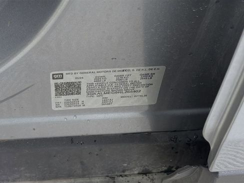 Used 2024 GMC Terrain SLE w/ Driver Convenience Package FWD image 32