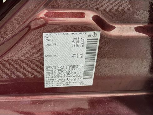 Used 2023 Nissan Altima 2.5 SV FWD image 12