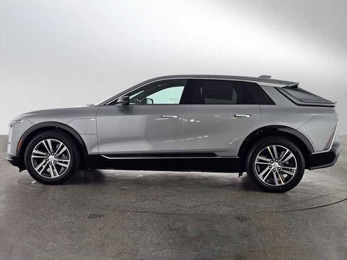 Used 2026 Cadillac Lyriq Luxury w/ LPO, Floor Liner Package RWD image 6