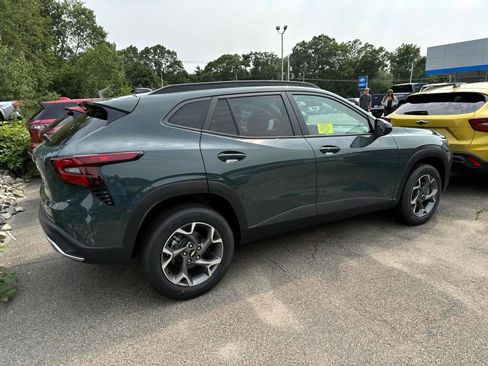 New 2025 Chevrolet Trax LT w/ Driver Confidence Package image 3