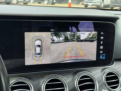 Used 2023 Mercedes-Benz E 350 4MATIC Sedan image 18