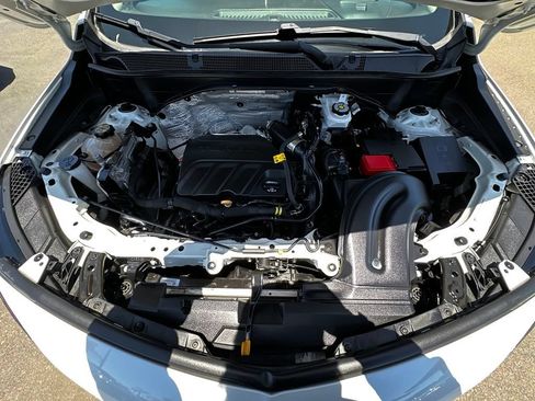 Used 2020 Buick Encore GX Essence w/ Advanced Technology Package FWD image 17