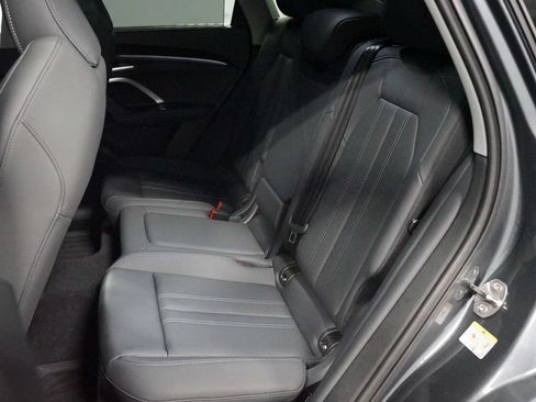 Used 2025 Audi Q5 Premium Plus AWD/4WD image 29