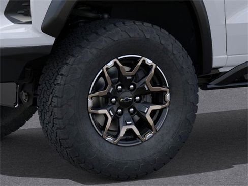 New 2026 Chevrolet Colorado ZR2 image 9