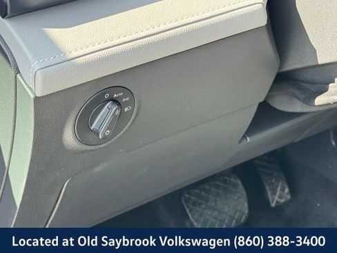 Certified 2023 Volkswagen Taos SE w/ Panoramic Sunroof Package AWD/4WD image 34