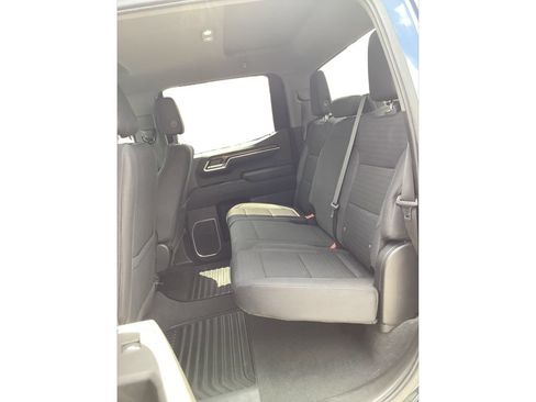 Used 2022 Chevrolet Silverado 1500 LT AWD/4WD image 11