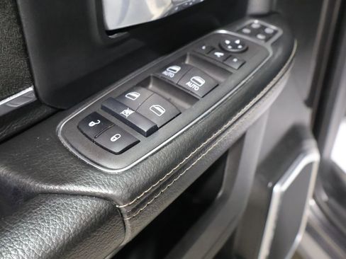 Used 2024 RAM 2500 Laramie AWD/4WD image 14