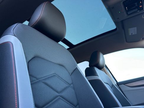 New 2026 Volkswagen Atlas Peak Edition AWD/4WD image 18