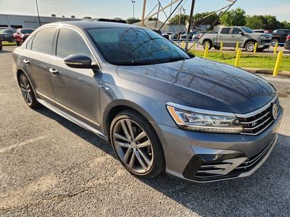 Used 2017 Volkswagen Passat 1.8T R-Line w/ R-Line Lighting Package