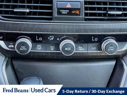 Used 2018 Honda Accord EX image 20