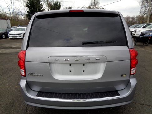 Used 2013 Dodge Grand Caravan SXT image 6