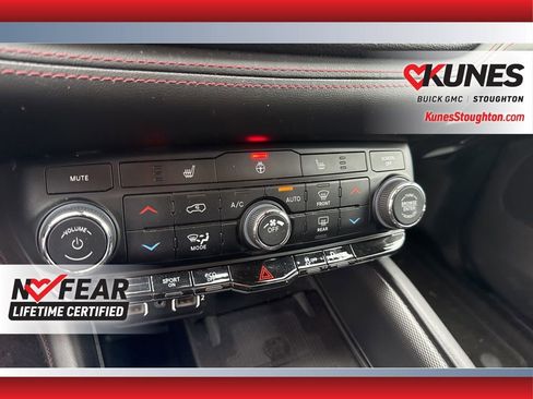 Used 2022 Dodge Durango R/T image 25