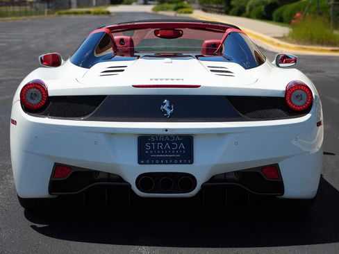 Used 2013 Ferrari 458 Spider RWD image 5