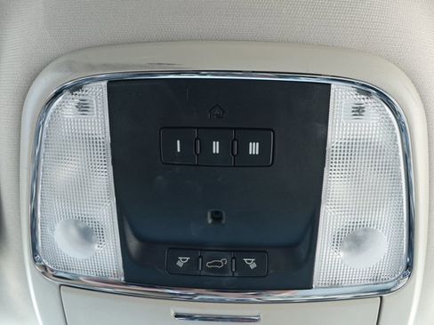 Used 2015 Dodge Durango Limited w/ Nav & Power Liftgate Group image 18