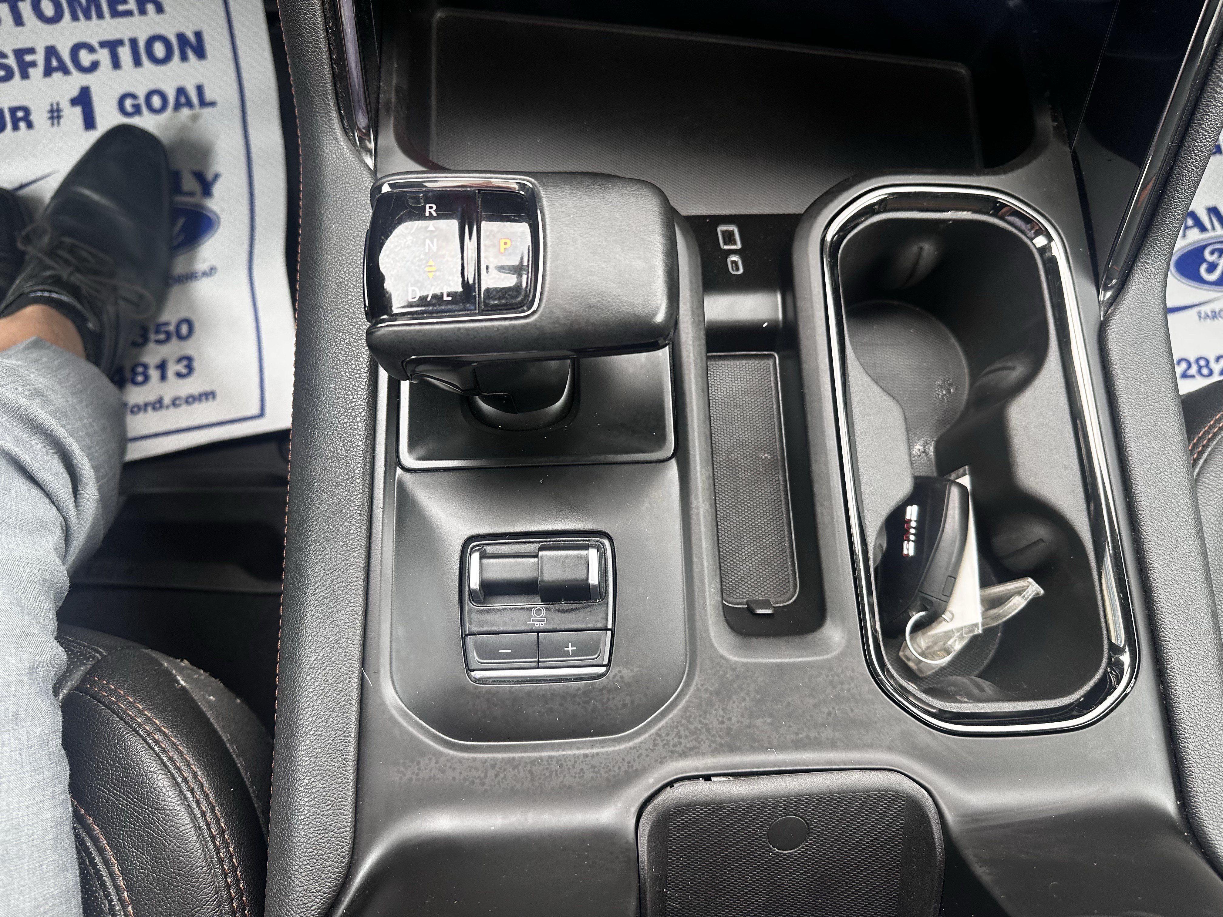 Used 2023 GMC Sierra 1500 AT4 w/ AT4 Preferred Package AWD/4WD image 17
