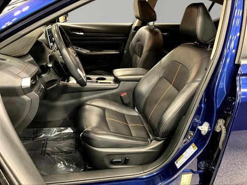 Used 2019 Nissan Altima 2.5 SR FWD image 21