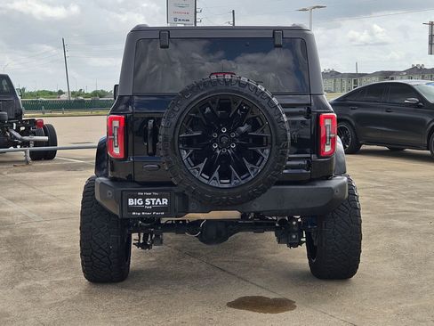 Used 2023 Ford Bronco Outer Banks image 5