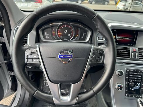 Used 2017 Volvo XC60 T6 Dynamic w/ Advanced Package AWD/4WD image 22