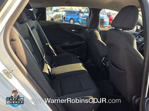 Used 2025 Chevrolet Malibu LT image 16