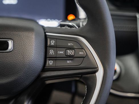 New 2025 Jeep Grand Cherokee image 26