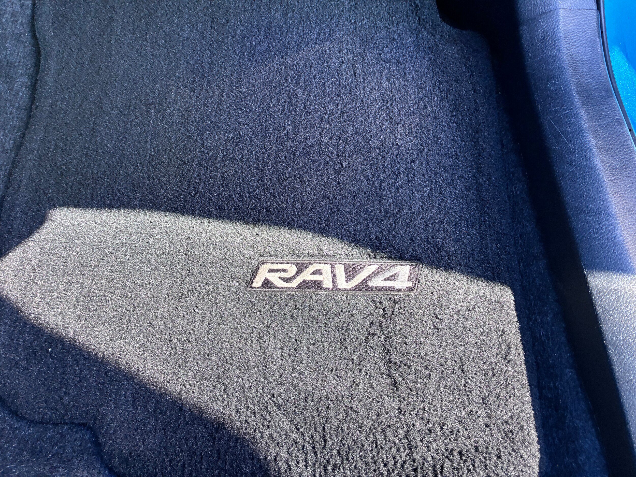 Used 2016 Toyota RAV4 XLE AWD/4WD image 32