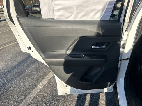 New 2026 Nissan Kicks SV image 21