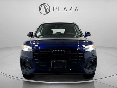 Certified 2025 Audi Q5 2.0T Premium w/ Convenience Plus Package image 7