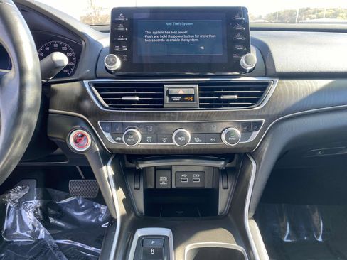 Used 2021 Honda Accord Touring image 24