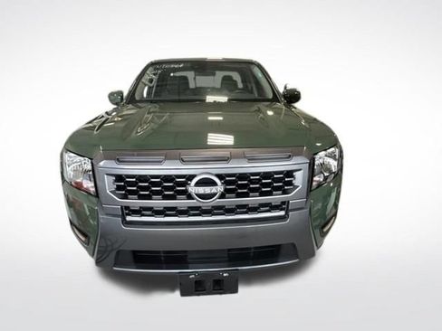 Used 2025 Nissan Frontier SV w/ SV Convenience Package RWD image 8