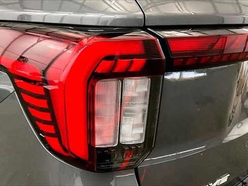 New 2026 Ford Explorer Active image 29