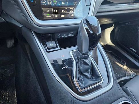 Certified 2025 Subaru Outback Onyx Edition image 12
